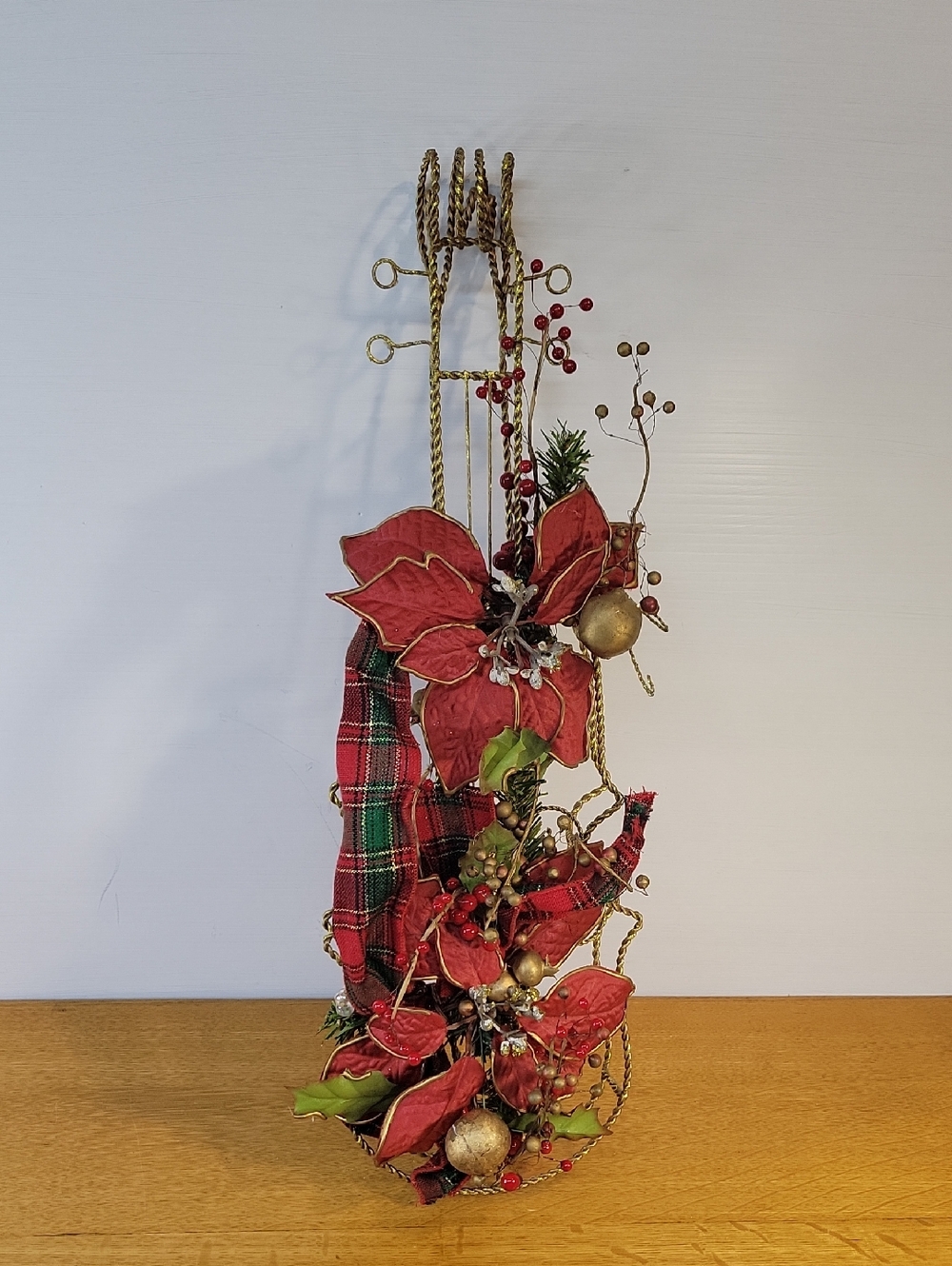 Holiday Twisted Wire Fiddle With Poinsettia & Ribbon/Berry Hanging Decoration -
